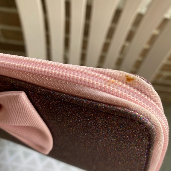 Disney Pink Wallet with Iconic Design - Picture 7 of 10